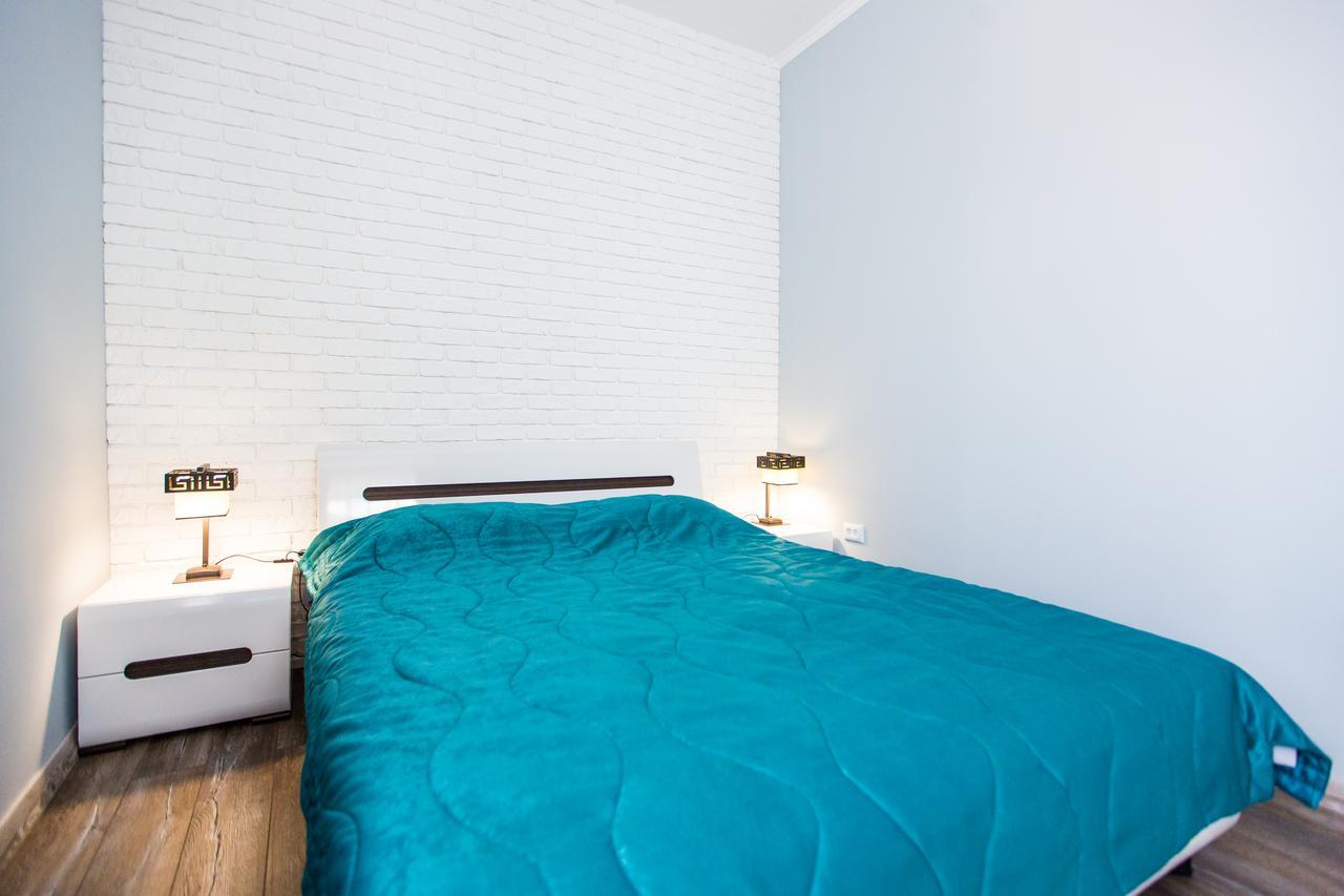1 Bedroom Apartment Near Elizabeth'S The Cathedral ลวีฟ ภายนอก รูปภาพ